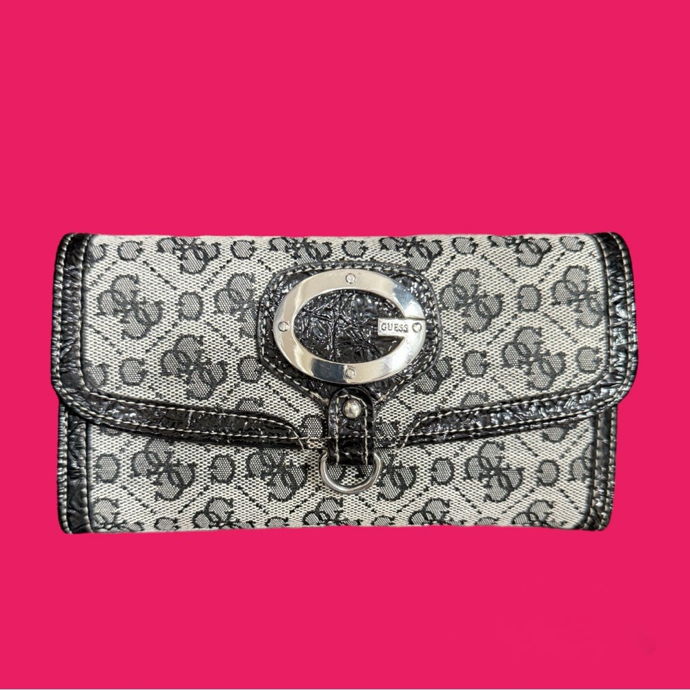 Guess wallet